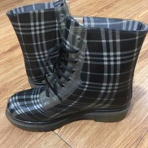 Plaid rainboots